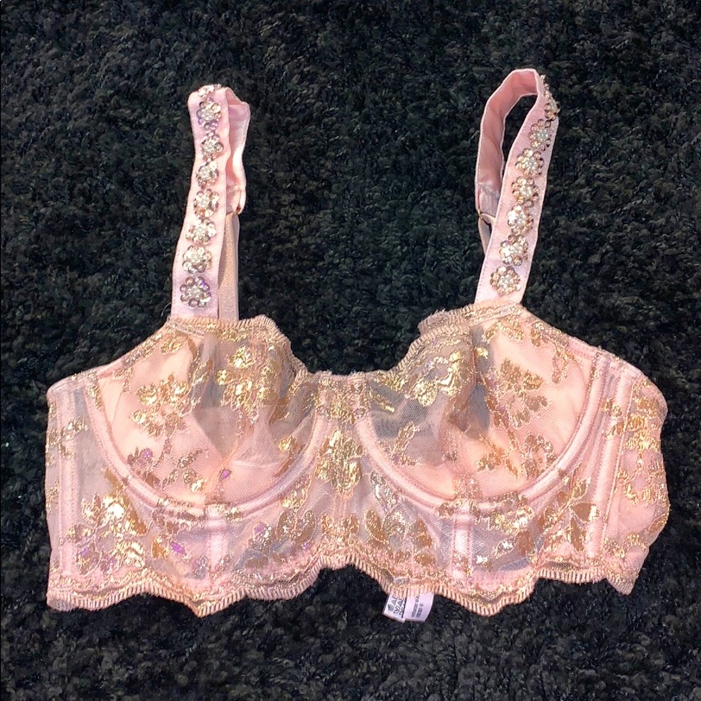 victoria’s secret bra